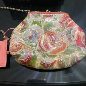 VTG Isabella Fiore Kiss Lock Floral Embossed Leather Crossbody Bag Chain Strap